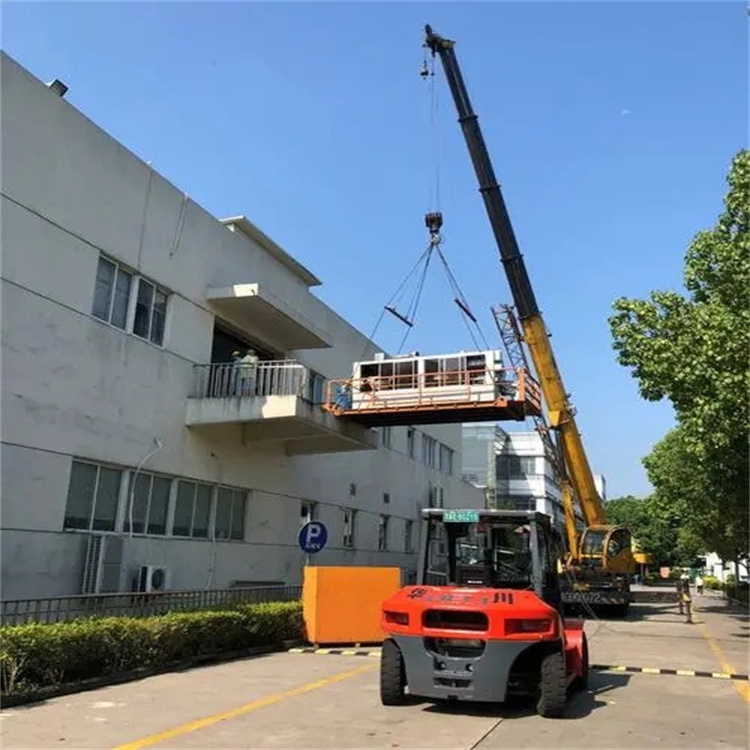 王下乡起重机司机十吊十不吊